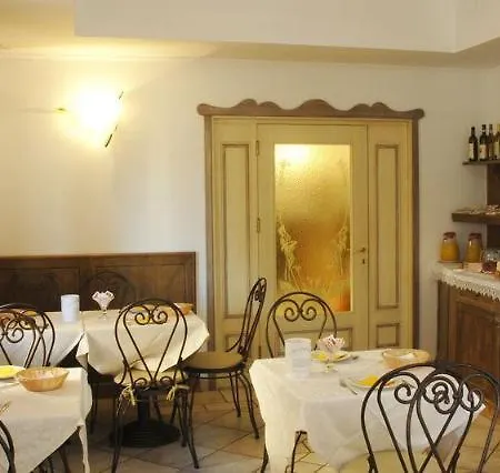 Castello Di Tavolara Hotel 3*