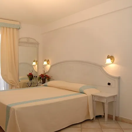 Castello Di Tavolara Hotel