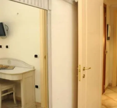 Castello Di Tavolara Hotel 3*