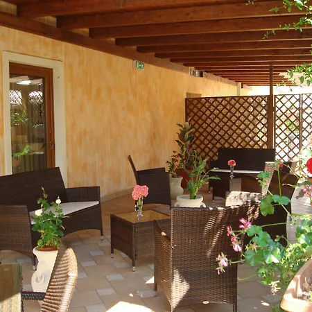 Hotel Castello Di Tavolara 3*