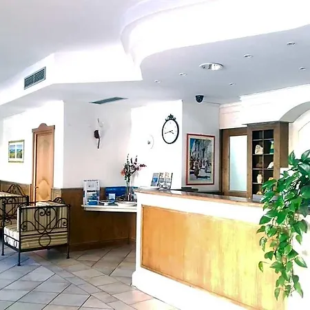 Castello Di Tavolara Hotel 3*