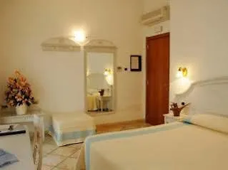 Szálloda Castello Di Tavolara 3*