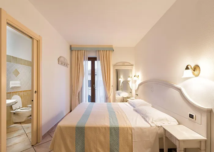 Hotel Castello Di Tavolara Porto San Paolo (Sardinia)