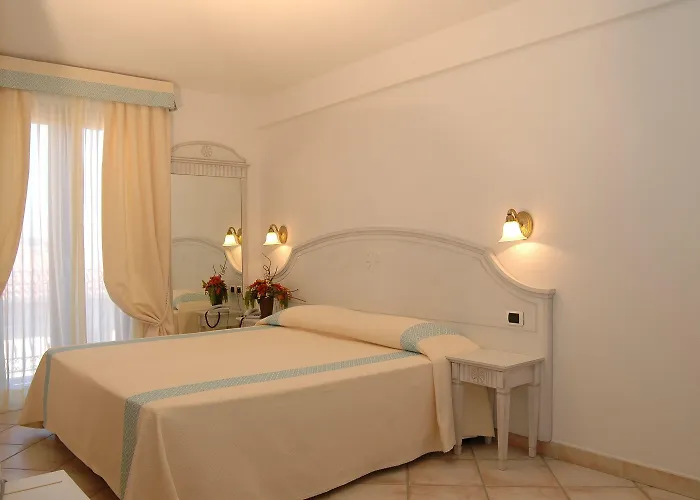 Castello Di Tavolara Hotel Porto San Paolo (Sardinia)